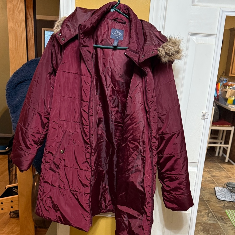 St. John’s Bay Women’s Maroon Hooded Puffer Coat Faux Fur XXL Winter Jacket